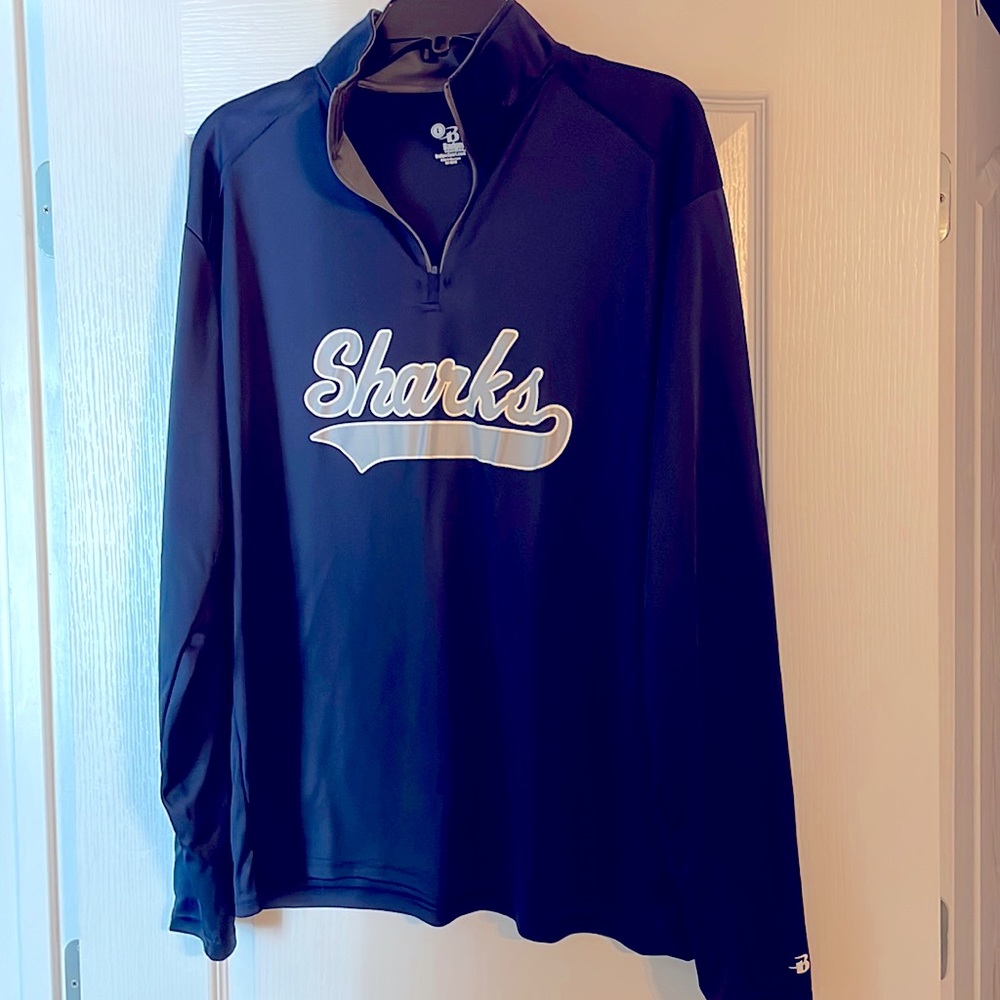 Navy blue womens pull over. Size L.